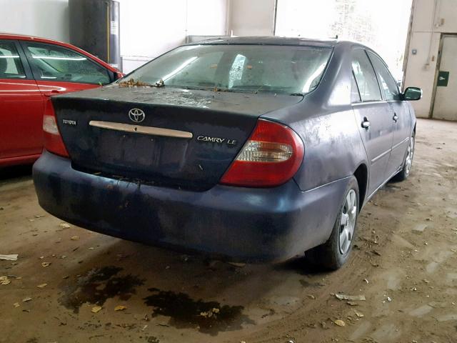 4T1BE32K22U585357 - 2002 TOYOTA CAMRY LE BLUE photo 4