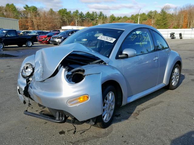 3VWCK31C74M414877 - 2004 VOLKSWAGEN NEW BEETLE SILVER photo 2