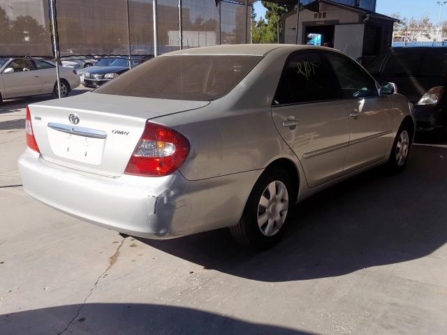 JTDBE32K420110837 - 2002 TOYOTA CAMRY LE SILVER photo 4