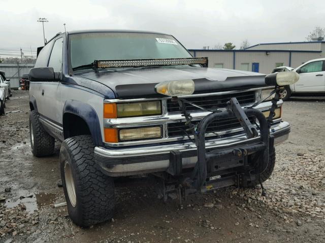 1GNEK18KXRJ311834 - 1994 CHEVROLET BLAZER K15 TWO TONE photo 1