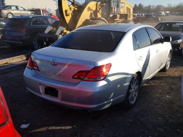 4T1BK36B47U176500 - 2007 TOYOTA AVALON XL SILVER photo 4