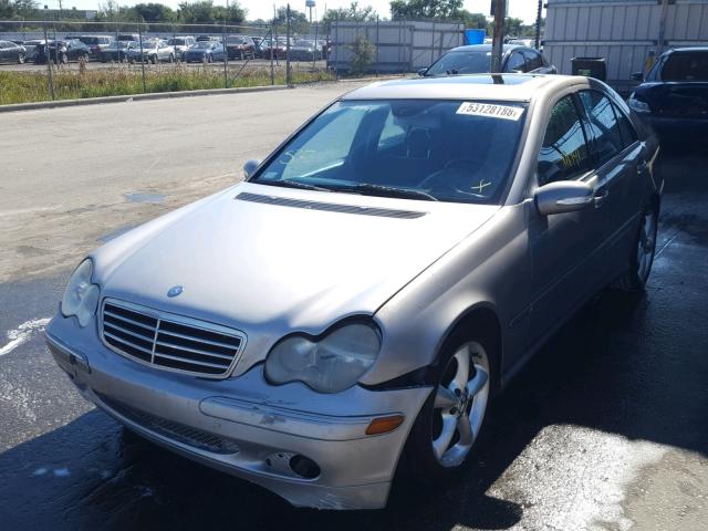 WDBRF40J15F660444 - 2005 MERCEDES-BENZ C 230K SPO SILVER photo 2