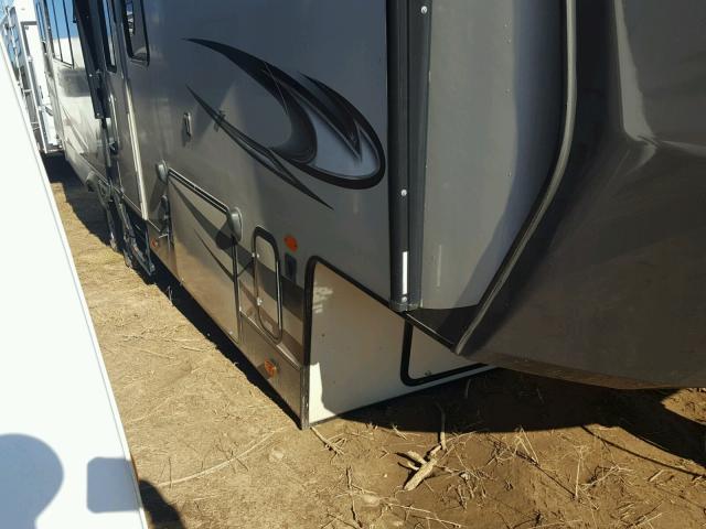 4X4FWBE28FU008101 - 2015 WILDWOOD 5TH WHEEL WHITE photo 8