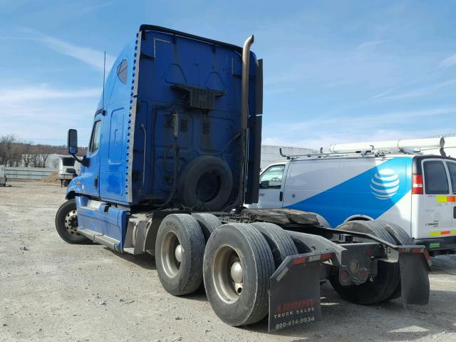 1FUJGLDR4CLBR3374 - 2012 FREIGHTLINER CASCADIA 1 BLUE photo 3