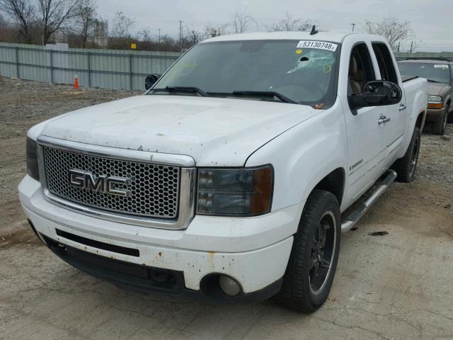 2GTEK638981151200 - 2008 GMC NEW SIERRA WHITE photo 2