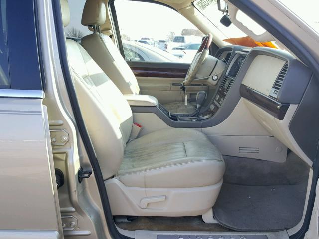 5LMEU88H24ZJ14854 - 2004 LINCOLN AVIATOR 金色 照片 5