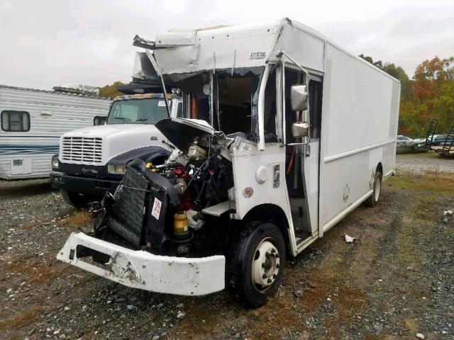 4UZAAPDUXDCFB2418 - 2013 FREIGHTLINER CHASSIS M WHITE photo 2