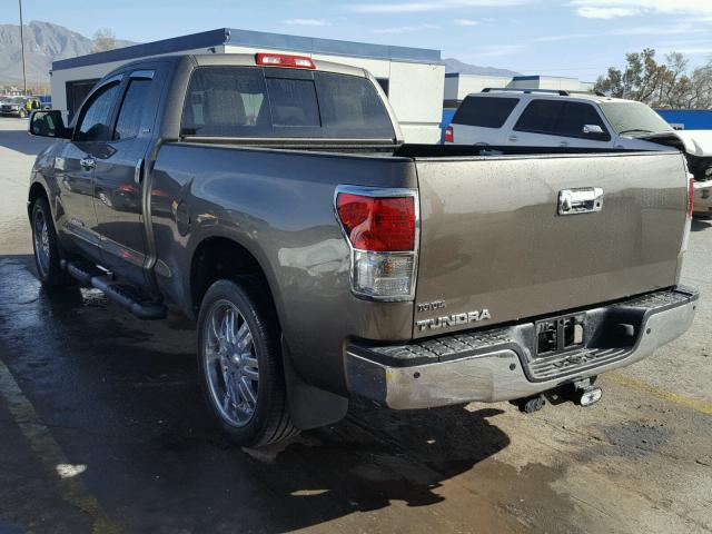 5TFRY5F19AX094370 - 2010 TOYOTA TUNDRA DOU GRAY photo 3