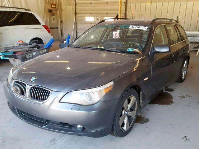 WBANN73506CN02695 - 2006 BMW 530 XIT GRAY photo 2