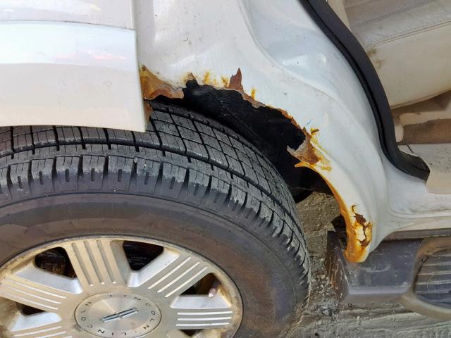 5LMEU78H73ZJ13885 - 2003 LINCOLN AVIATOR 白色 照片 9