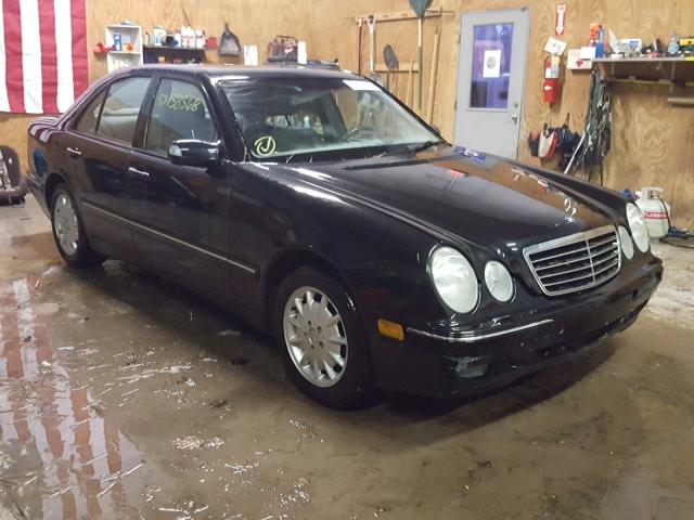 WDBJF65JXYB164877 - 2000 MERCEDES-BENZ E 320 BLACK photo 1