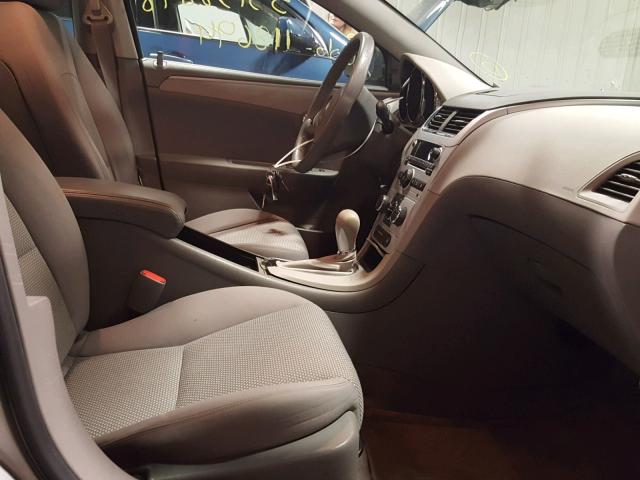 1G1ZG57BX9F204377 - 2009 CHEVROLET MALIBU LS ვერცხლისფერი ფოტო 5