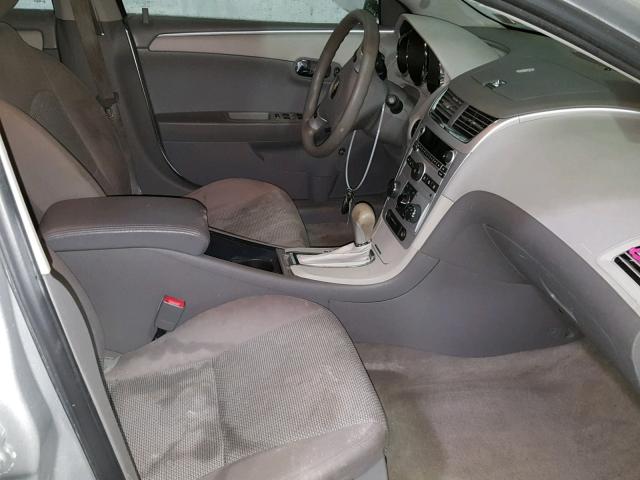 1G1ZC5EB2AF241734 - 2010 CHEVROLET MALIBU 1LT SILVER photo 5