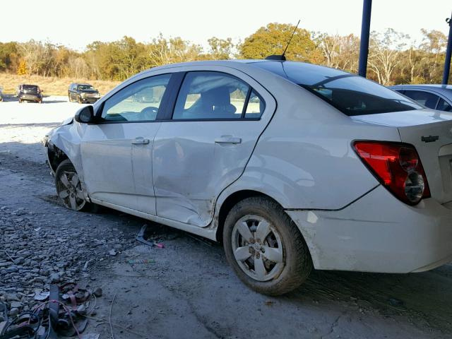 1G1JA5SH8F4220255 - 2015 CHEVROLET SONIC LS 白色 照片 9
