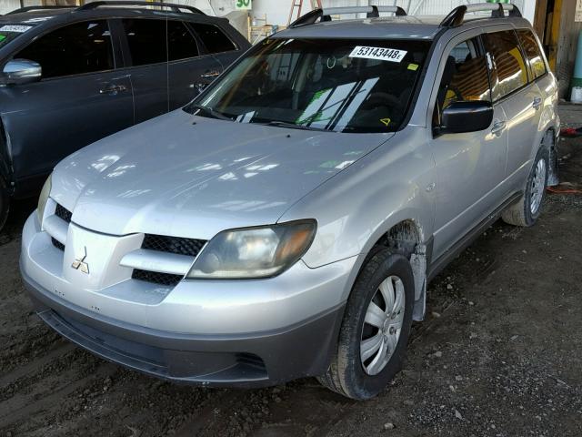 JA4LX31G13U113419 - 2003 MITSUBISHI OUTLANDER SILVER photo 2