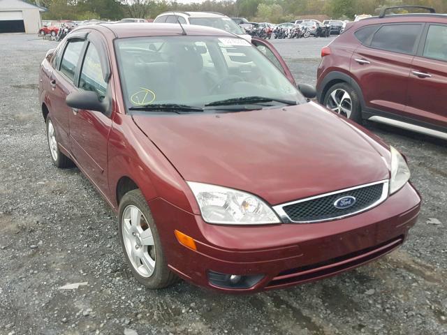 1FAHP34N87W117912 - 2007 FORD FOCUS ZX4 MAROON photo 1