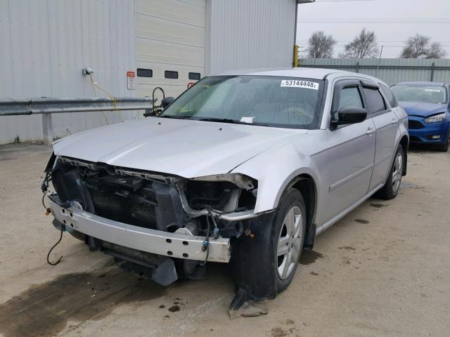 2D4FV47V07H749751 - 2007 DODGE MAGNUM SXT SILVER photo 2