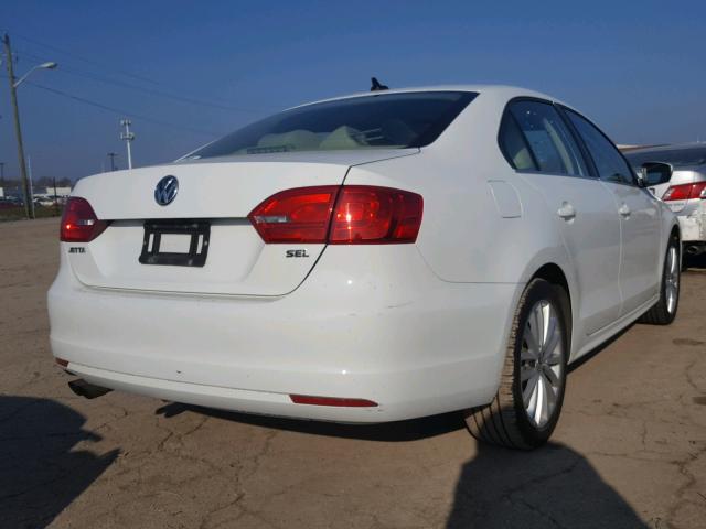 3VWL07AJ0EM336844 - 2014 VOLKSWAGEN JETTA SEL WHITE photo 4