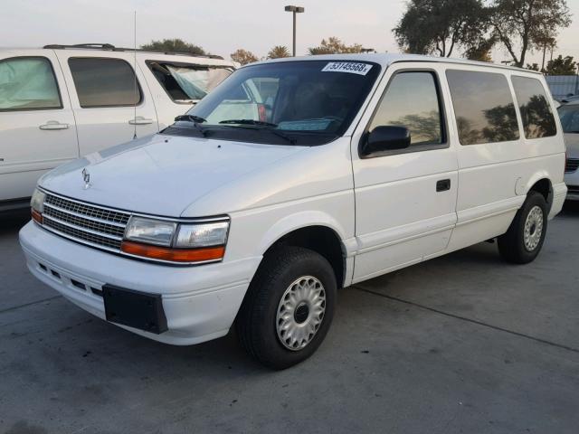 2P4GH2533RR771671 - 1994 PLYMOUTH VOYAGER WHITE photo 2