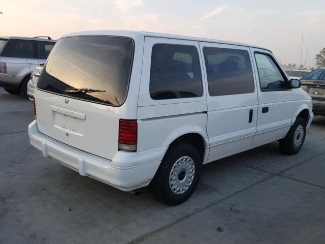 2P4GH2533RR771671 - 1994 PLYMOUTH VOYAGER WHITE photo 4