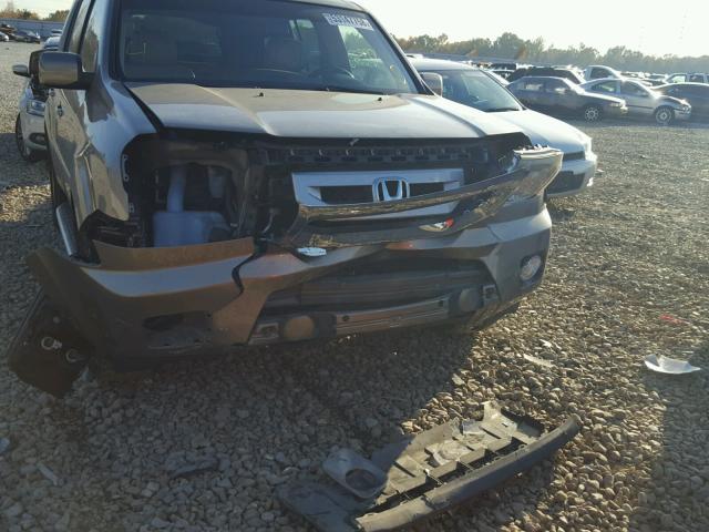 5FNYF3H75BB056153 - 2011 HONDA PILOT EXLN GOLD photo 9