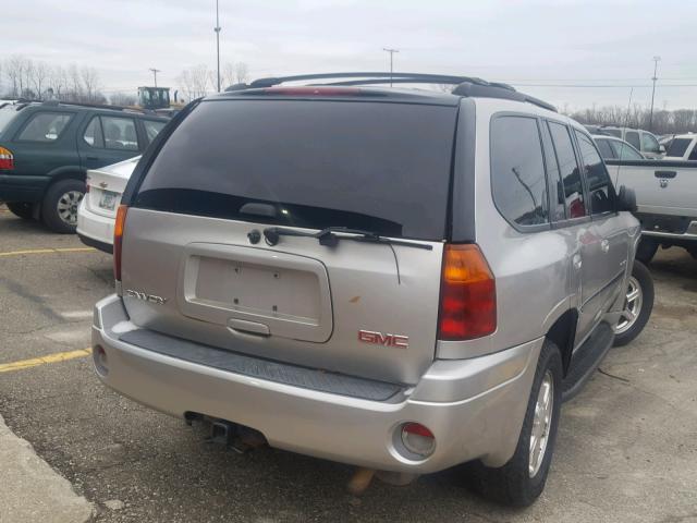 1GKDT13S962347839 - 2006 GMC ENVOY SILVER photo 4