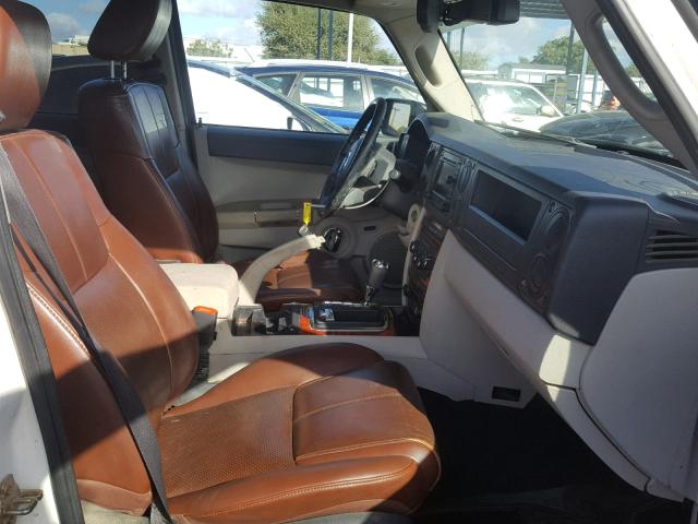 1J8HG58N36C295784 - 2006 JEEP COMMANDER WHITE photo 5