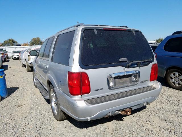 5LMPU28A3YLJ11513 - 2000 LINCOLN NAVIGATOR 银色 照片 3