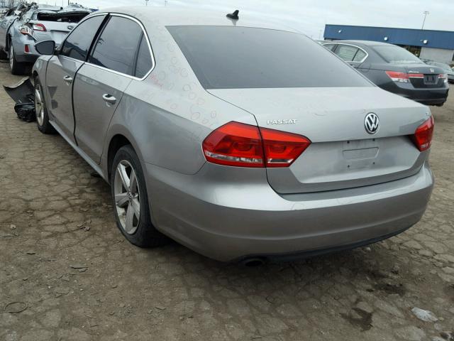 1VWBH7A35CC102543 - 2012 VOLKSWAGEN PASSAT SE SILVER photo 3