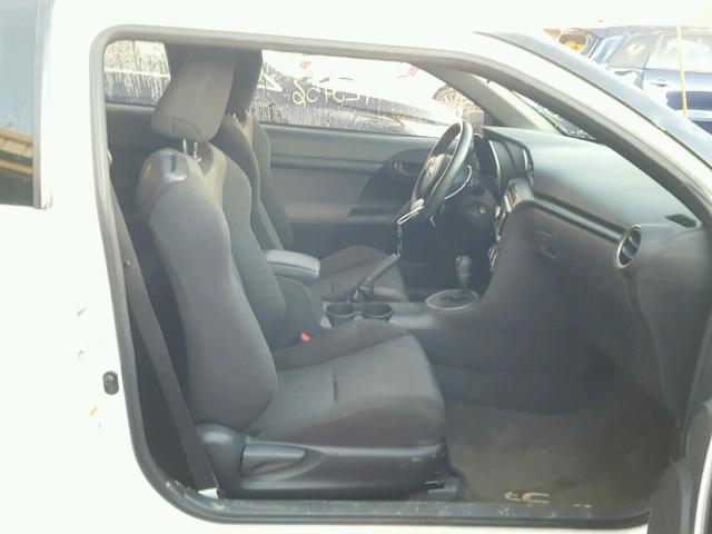 JTKJF5C7XB3002129 - 2011 TOYOTA SCION TC თეთრი ფოტო 5