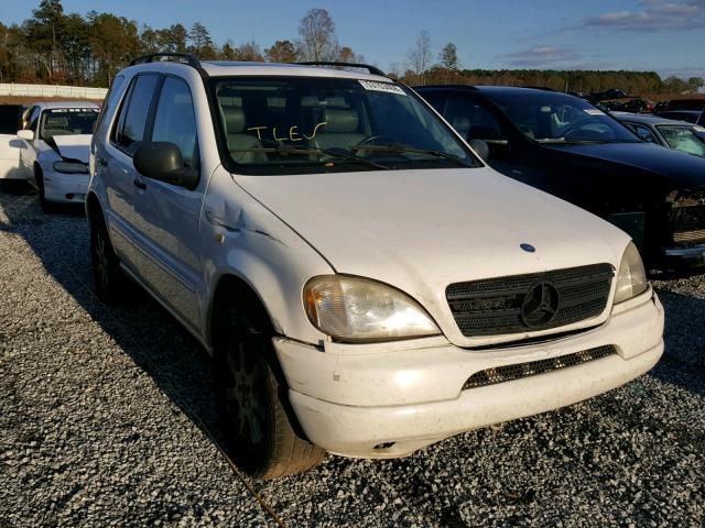 4JGAB72E5XA128928 - 1999 MERCEDES-BENZ ML 430 WHITE photo 1