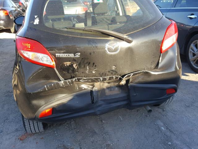 JM1DE1KY6C0146936 - 2012 MAZDA MAZDA2 BLACK photo 9