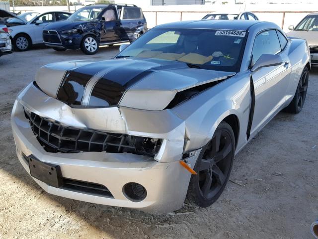 2G1FA1E31C9138598 - 2012 CHEVROLET CAMARO LS SILVER photo 2