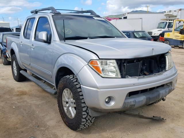 1N6AD07WX5C455492 - 2005 NISSAN FRONTIER C SILVER photo 1