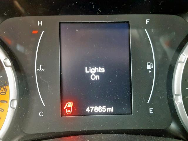 ZACCJAAT4FPC32595 - 2015 JEEP RENEGADE S 红色 照片 8