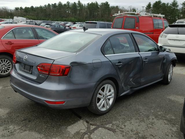 3VW4T7AJ5EM350444 - 2014 VOLKSWAGEN JETTA GLI GRAY photo 4