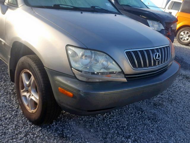 JTJGF10U610105551 - 2001 LEXUS RX 300 GRAY photo 9