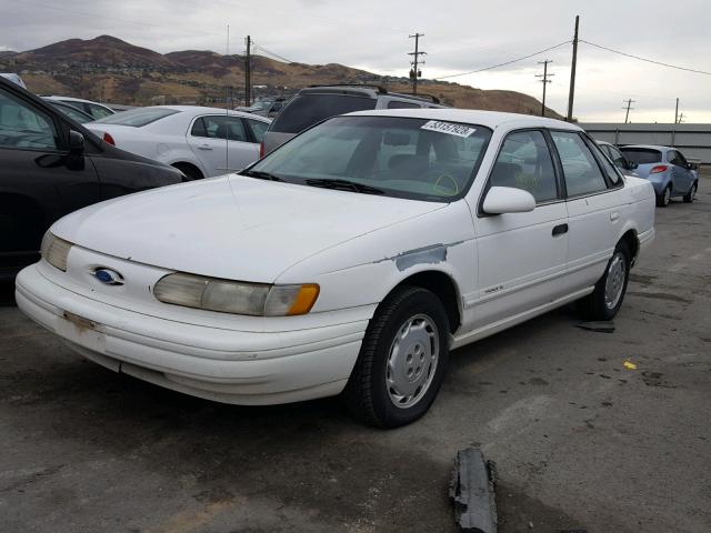 1FALP52U3RG278052 - 1994 FORD TAURUS GL WHITE photo 2