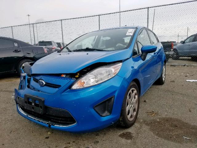 3FADP4EJ5CM125976 - 2012 FORD FIESTA SE BLUE photo 2