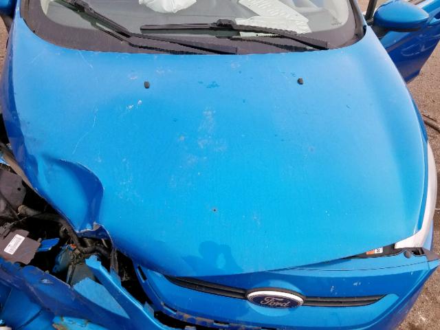 3FADP4EJ5CM125976 - 2012 FORD FIESTA SE BLUE photo 7