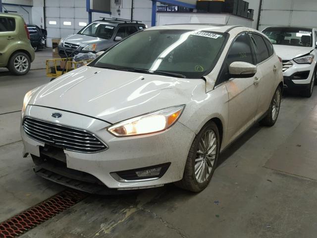 1FADP3N26FL358760 - 2015 FORD FOCUS TITA WHITE photo 2