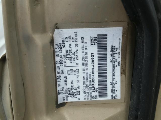 5LMPU28L8WLJ26927 - 1998 LINCOLN NAVIGATOR Бежевый фото 10