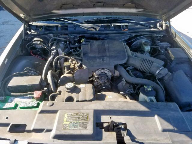 2FAFP74W24X184156 - 2004 FORD CROWN VICT GRAY photo 7