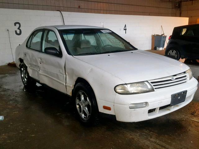 1N4BU31D4SC245942 - 1995 NISSAN ALTIMA XE WHITE photo 1