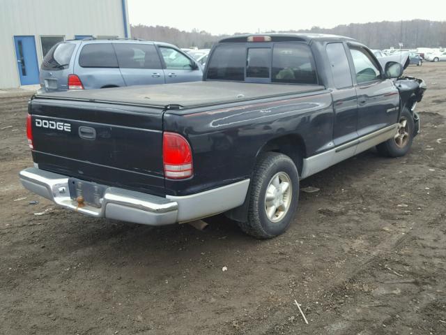 1B7GL22X4YS642071 - 2000 DODGE DAKOTA BLACK photo 4