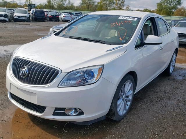 1G4PR5SK8E4177813 - 2014 BUICK VERANO CON WHITE photo 2