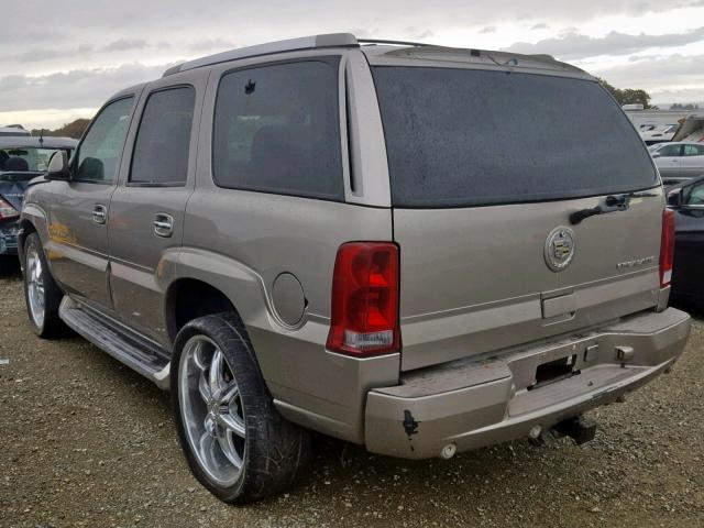 1GYEK63N72R114452 - 2002 CADILLAC ESCALADE L GOLD photo 3