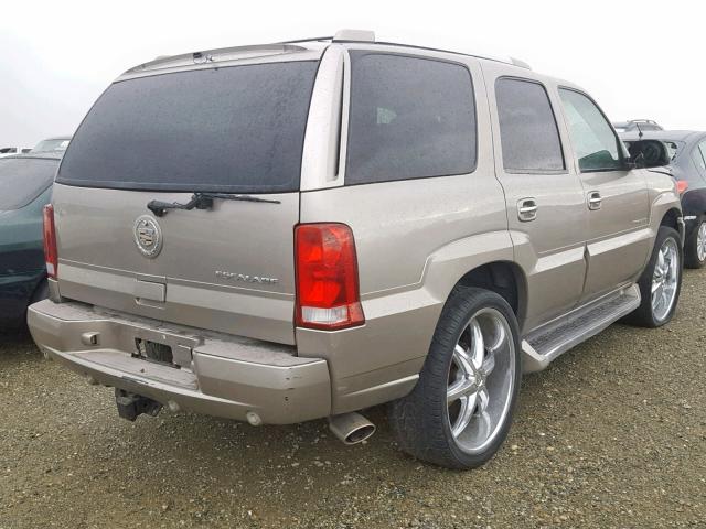 1GYEK63N72R114452 - 2002 CADILLAC ESCALADE L GOLD photo 4