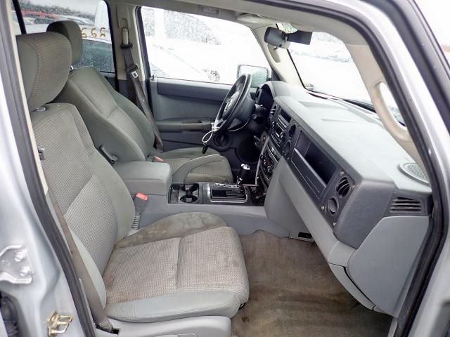 1J8HH48N36C226293 - 2006 JEEP COMMANDER SILVER photo 5