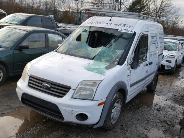 NM0LS7DN9AT040094 - 2010 FORD TRANSIT CO WHITE photo 2